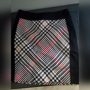 White House Black Market Plaid Skirt sz 00